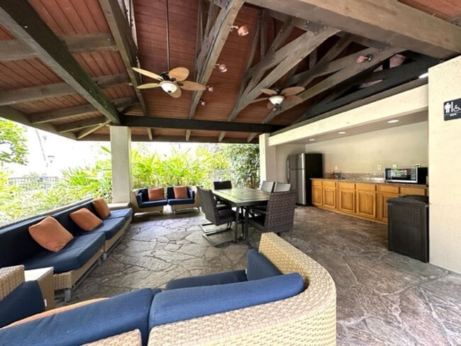Building Photo - 1 Bedroom, 1 Bathroom, 1 Open Parking (Hal...