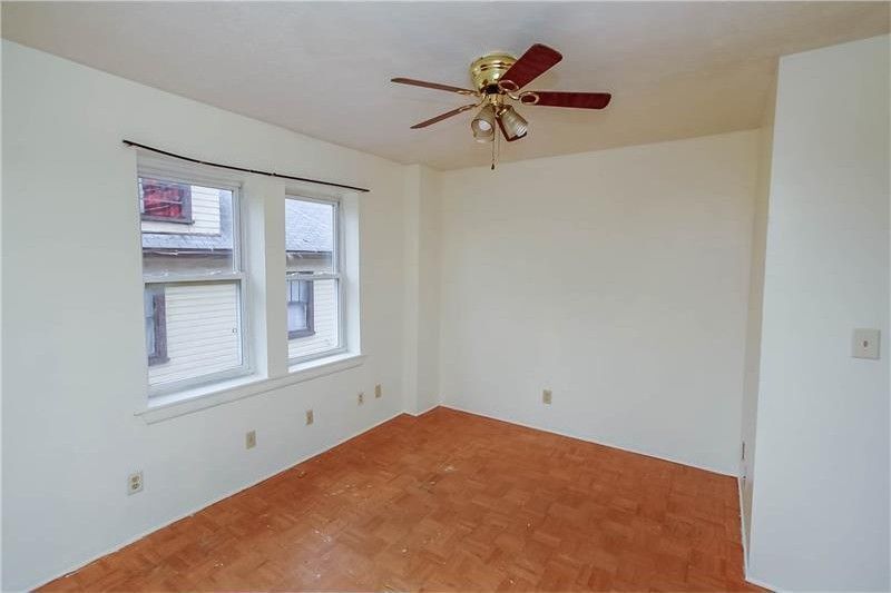 Building Photo - 58 W Askren St