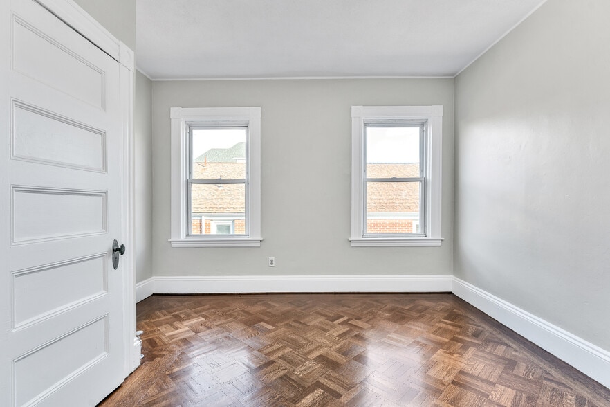 Bedroom 2 - 171 Norwood Ave