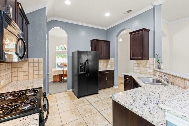 Building Photo - 4318 Plumeria Ave