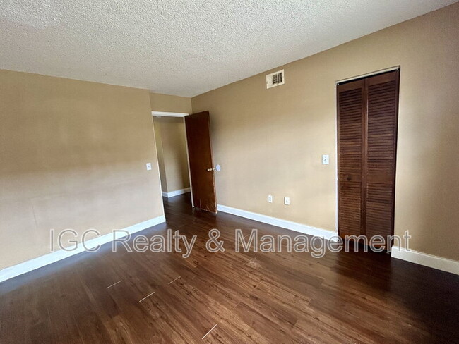 Building Photo - 1040 Ellen Ct