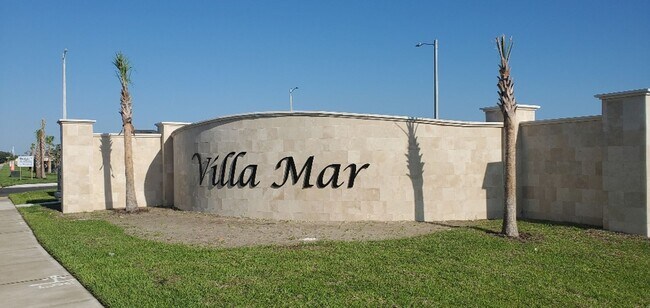 Building Photo - 4-Bedroom, 2-Bathroom in Villamar Winter Haven **MOVE-IN SPECIAL/50% OFF 2ND MONTH**