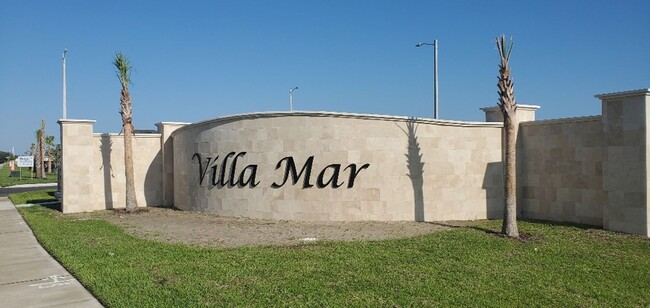 Building Photo - Like NEW!!! 4-Bedroom, 2-Bathroom in Villa...
