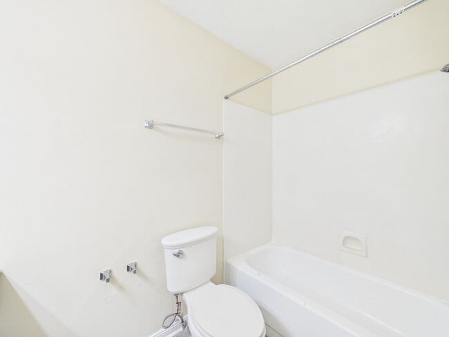 Building Photo - Coming Soon! 2 Bedroom 2 Bathroom