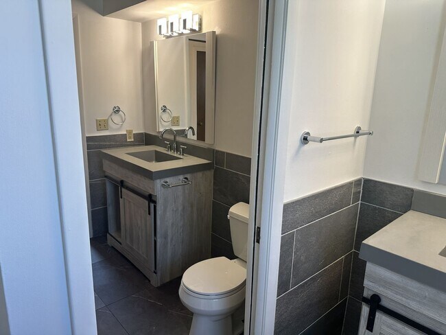 Building Photo - 4356-4358 S. Iowa Ave