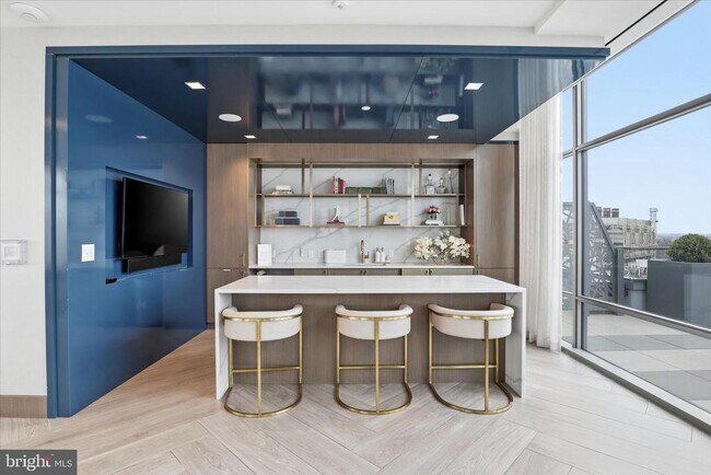 Building Photo - 1201 N Royal St