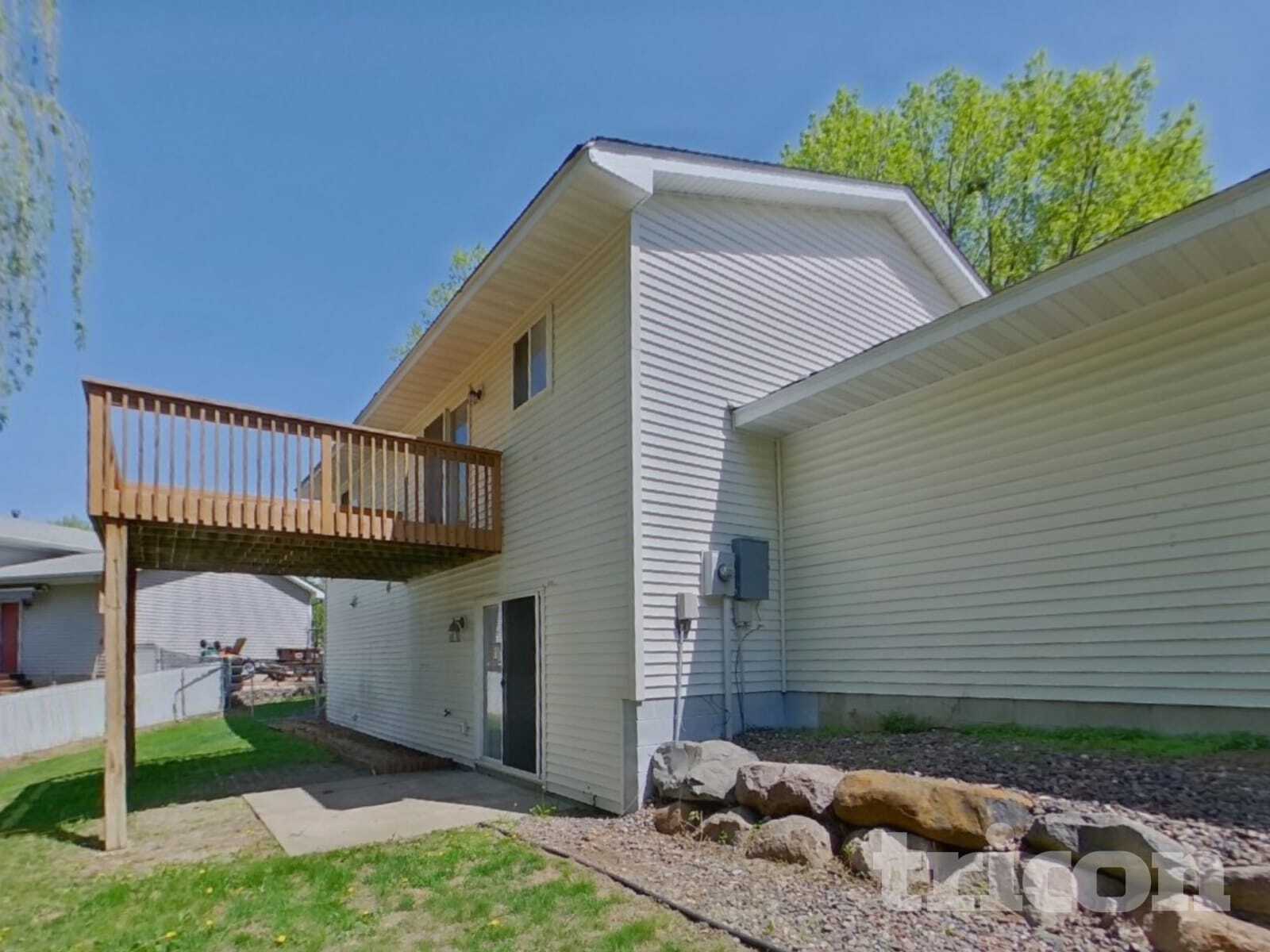 Building Photo - 407 Wagon Wheel Cir