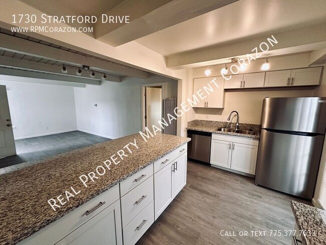 Building Photo - 3 bed 1 bath newly remodeled unit! New eve...