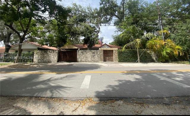 Building Photo - 2195 Secoffee St