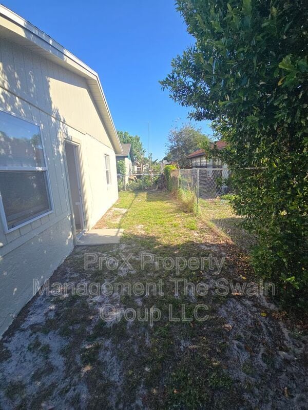 Building Photo - 3316 Timberline Rd W