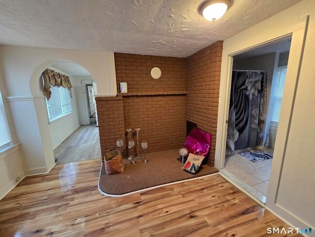 Building Photo - 157 Eastern Ave