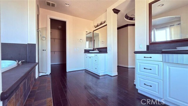 Building Photo - 8658 Edelweiss Dr