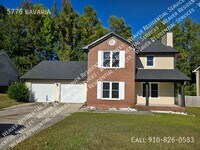 Building Photo - Cute Two Story in Fayetteville!