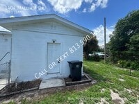 Building Photo - 1404 Maluhia Dr