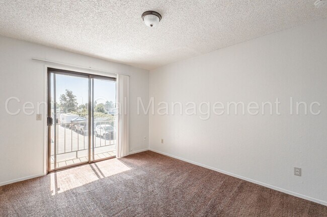 Building Photo - 3400 Ashe Rd