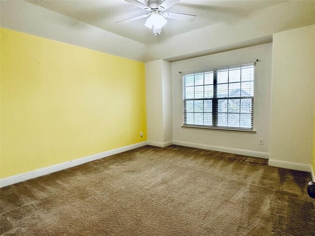 Building Photo - 3308 De Torres Cir
