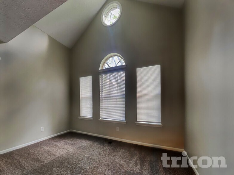 Building Photo - 3020 Sunmeadow Ct