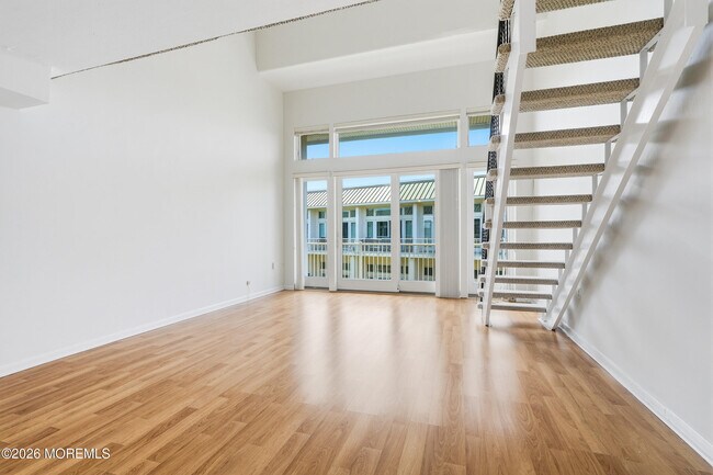 Building Photo - 448 Ocean Ave N