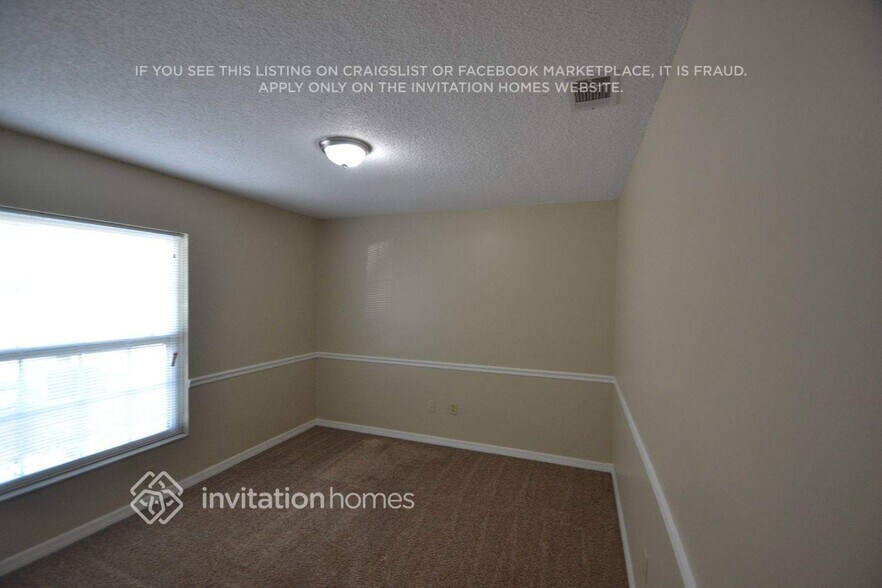 Building Photo - 4636 E Eastwind Dr