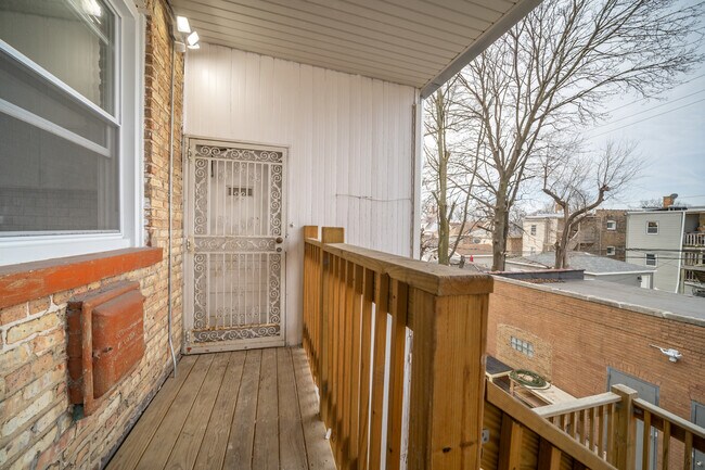 Building Photo - 9124 S Ada St