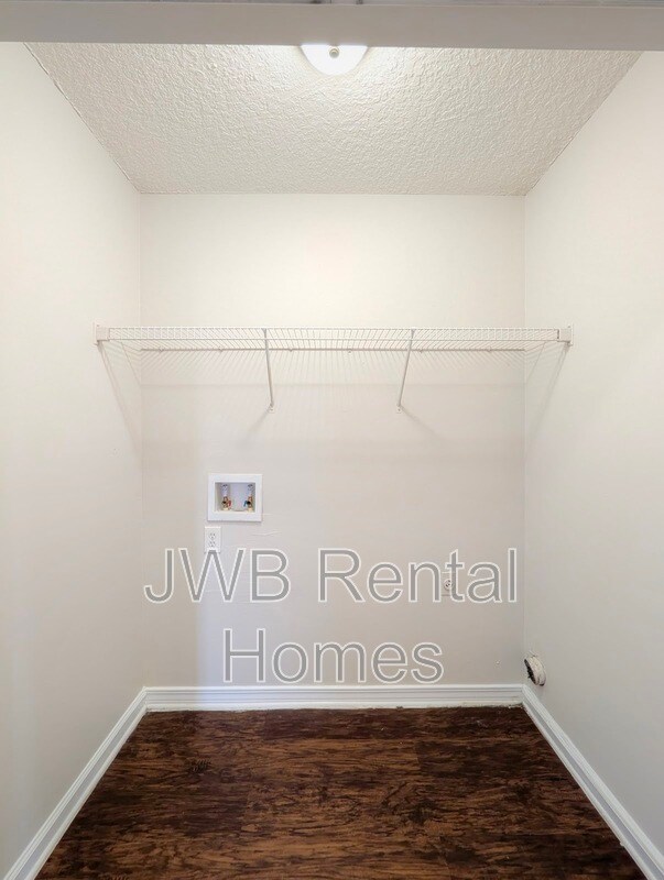 Building Photo - 12333 Casheros Cove Dr S