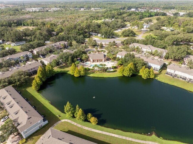 Building Photo - 2433 Caravelle Cir