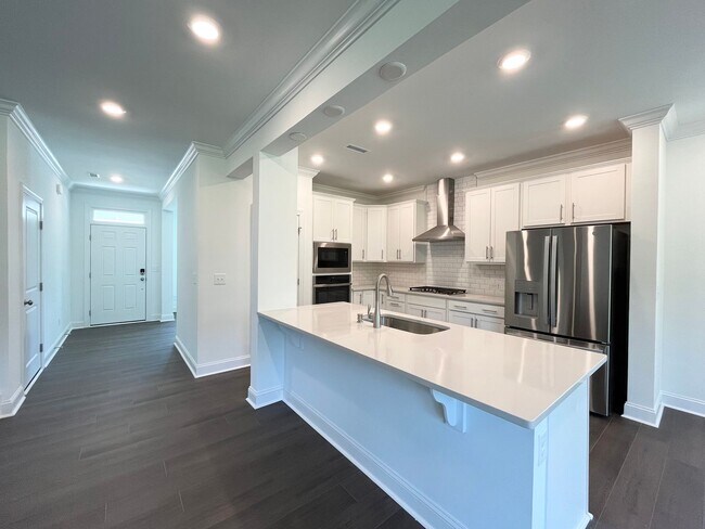 Building Photo - Spacious 5BD, 3BA Knightdale Home with Mod...