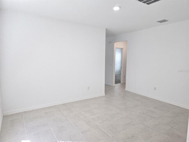 Building Photo - 11207 Fieldstone Dr