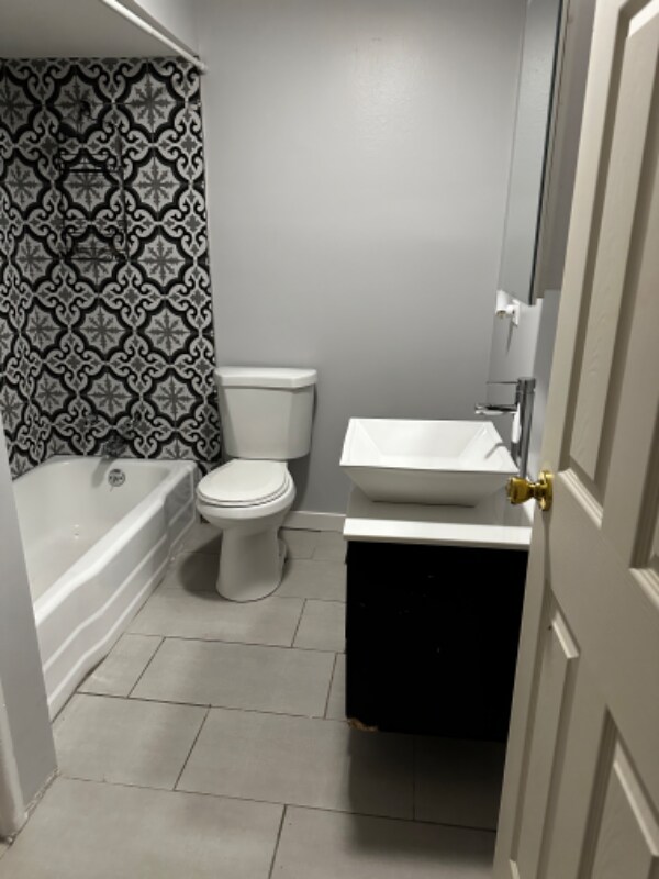 Building Photo - 14530 Halsted St