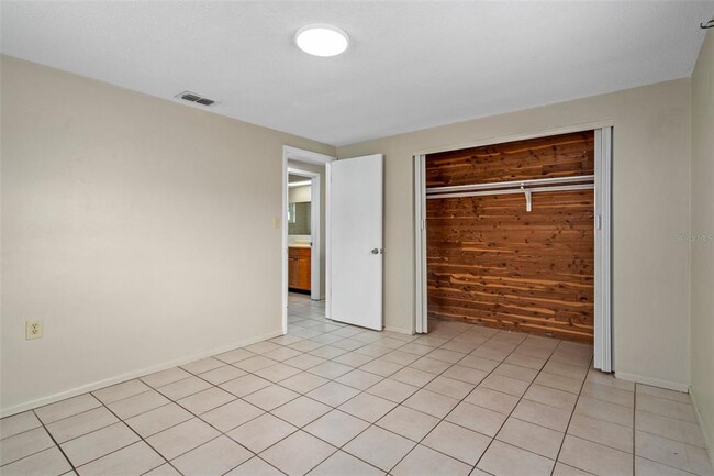Building Photo - 10014 Sleepy Hollow Ln