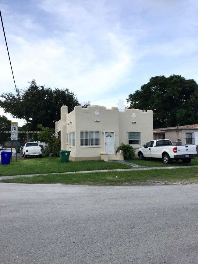 Primary Photo - 1245 NW 45th St