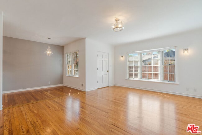 Building Photo - 2409 28th St