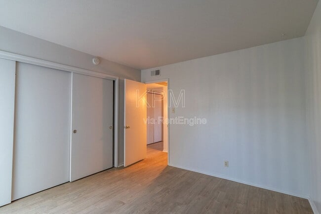 Building Photo - 3630 Mill Springs Dr