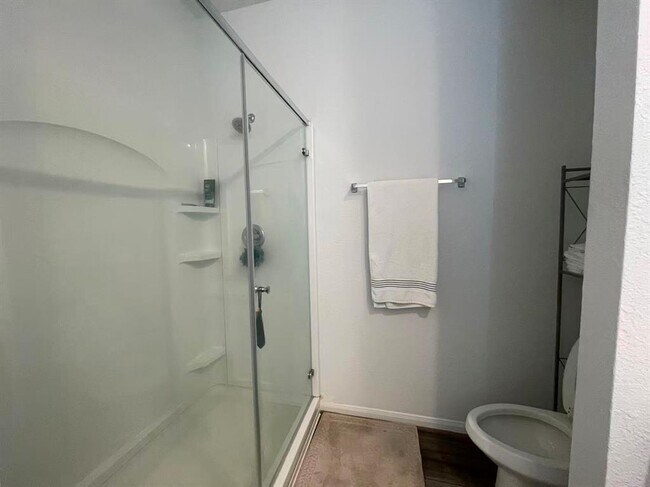 Building Photo - 141 Mammoth Dr