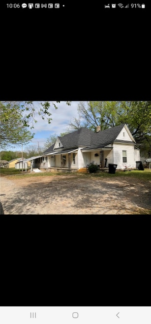 Building Photo - 534 N Pottenger Ave