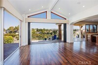 Building Photo - 18 Rue St Cloud