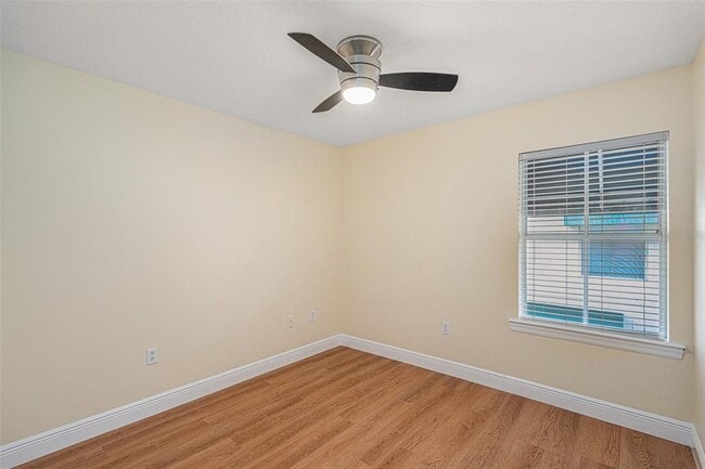 Building Photo - 111 S Melville Ave