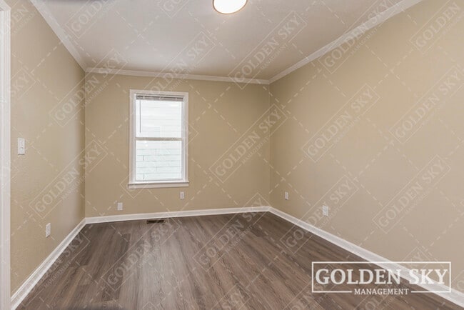 Building Photo - 1711 S Franklin St