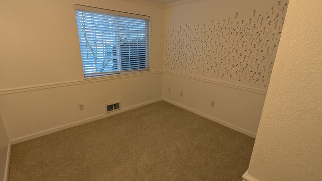 Spare Bedroom/Office - 14200 NE 171st St