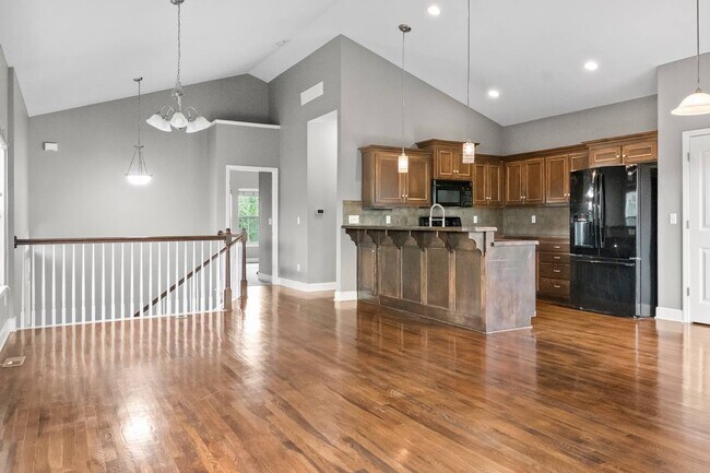 Building Photo - 11141 S Woodsonia Dr