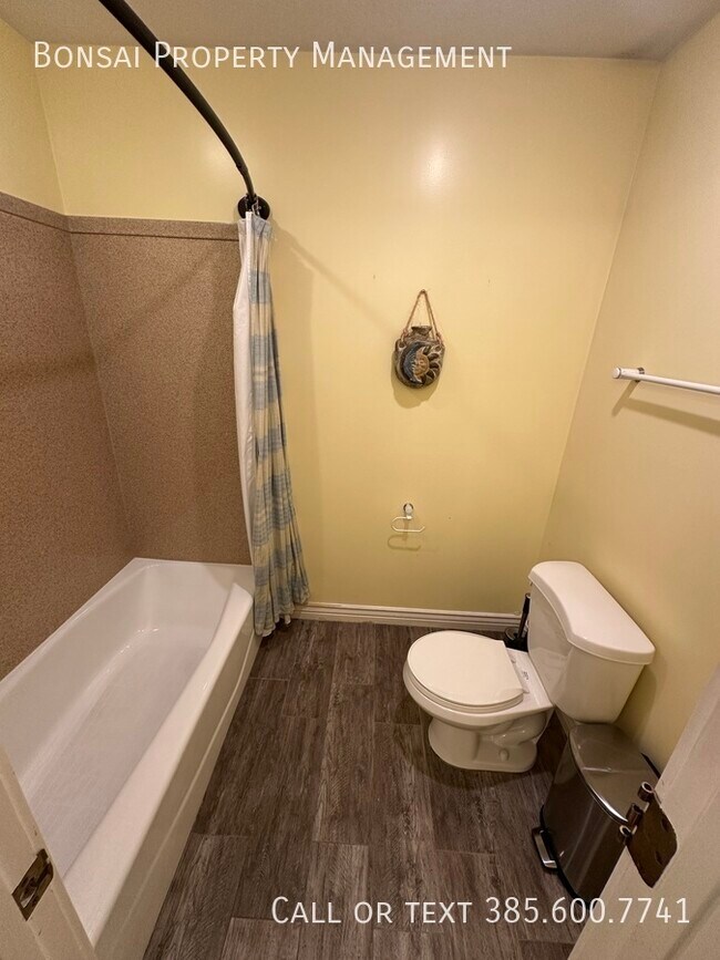 Building Photo - 11291 Palisade View Dr