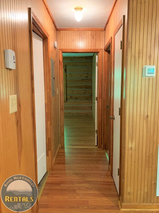 Building Photo - 159 David Sides Rd