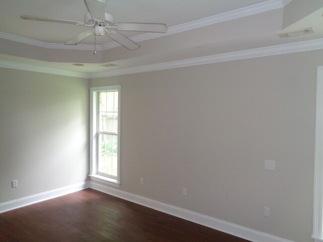 Building Photo - 410 Abbey Woods
