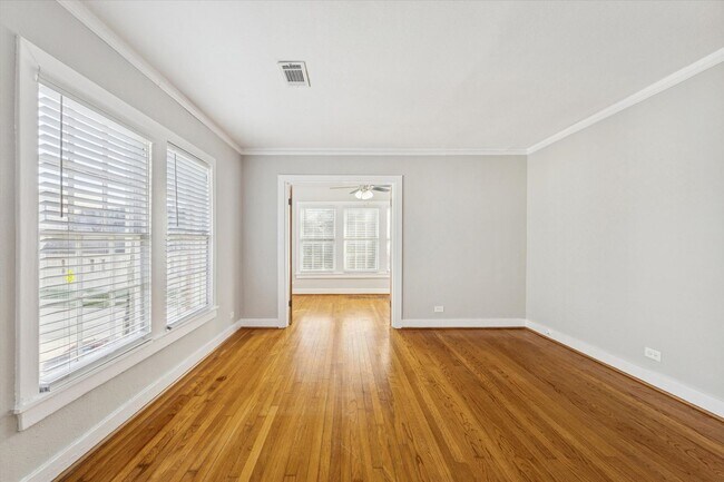 Building Photo - 1810/1812 W. Alabama St Apartments