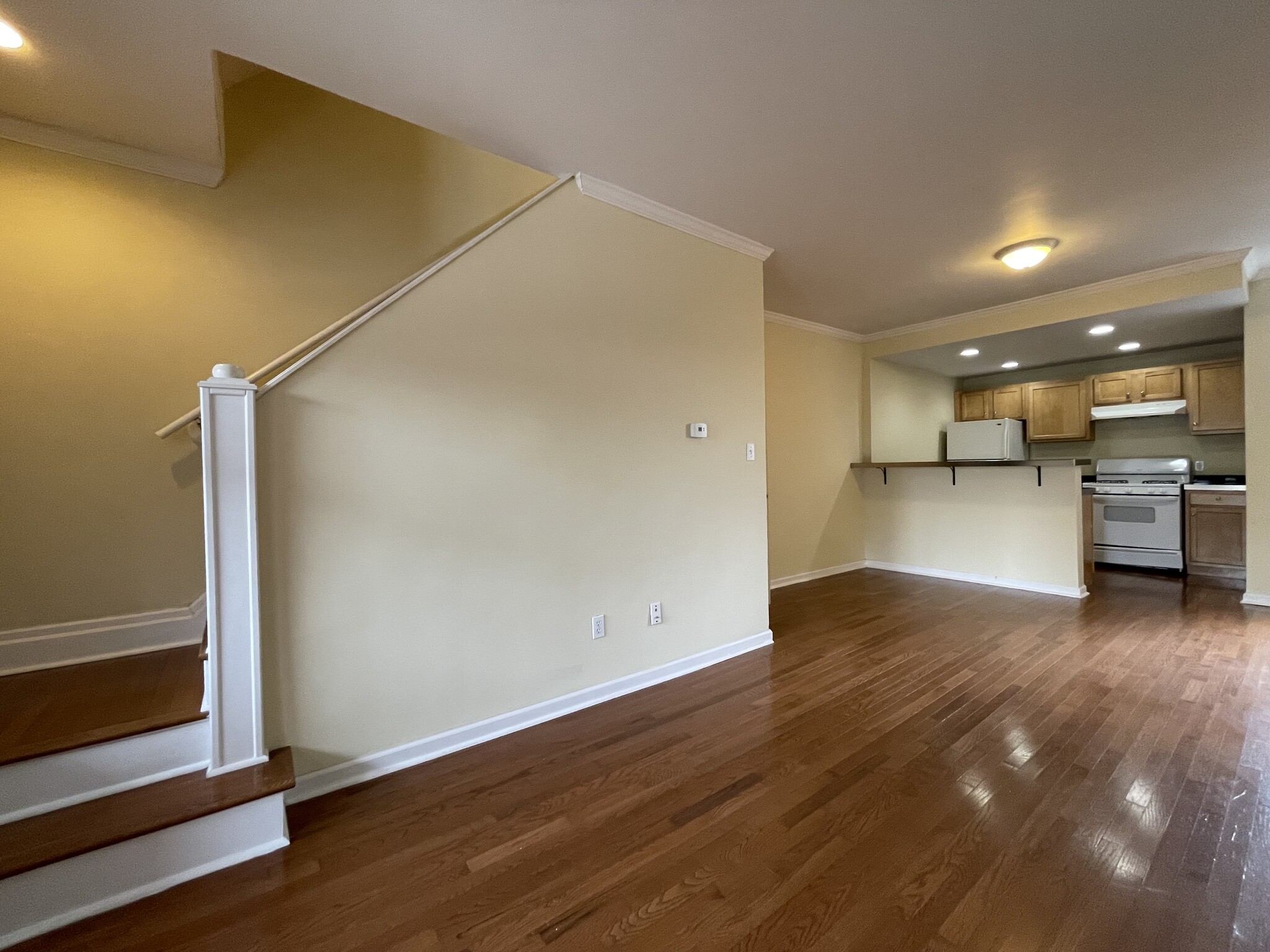 Building Photo - 5309 Wellesley Ave