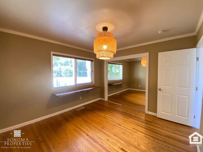 Building Photo - Lovely 3bd/2ba Home in Sonoma!