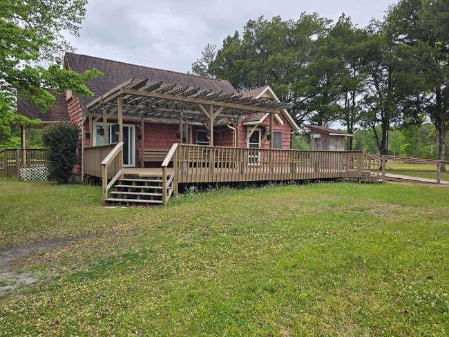 Building Photo - 844 Old Church Rd