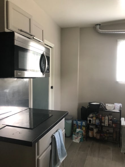 Building Photo - 17 Nature