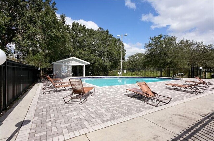 Building Photo - 7617 tamarind ave