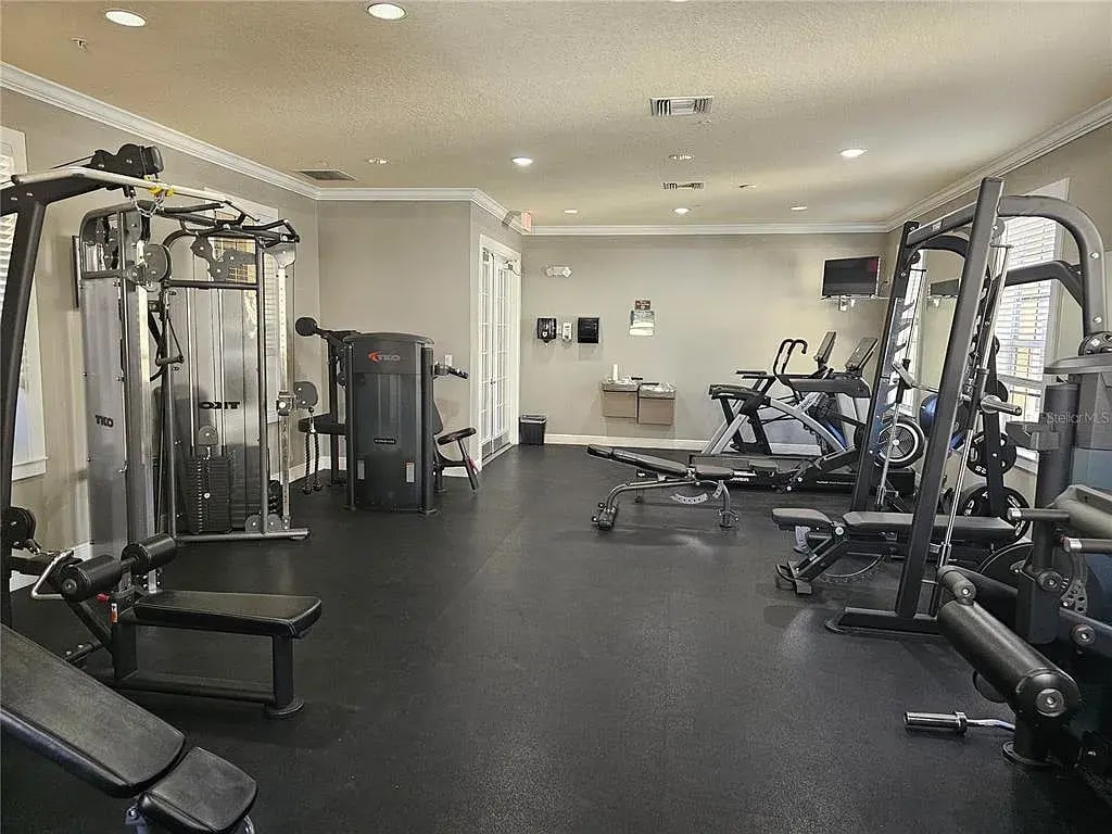 gym - 5218 Hampton Beach Pl